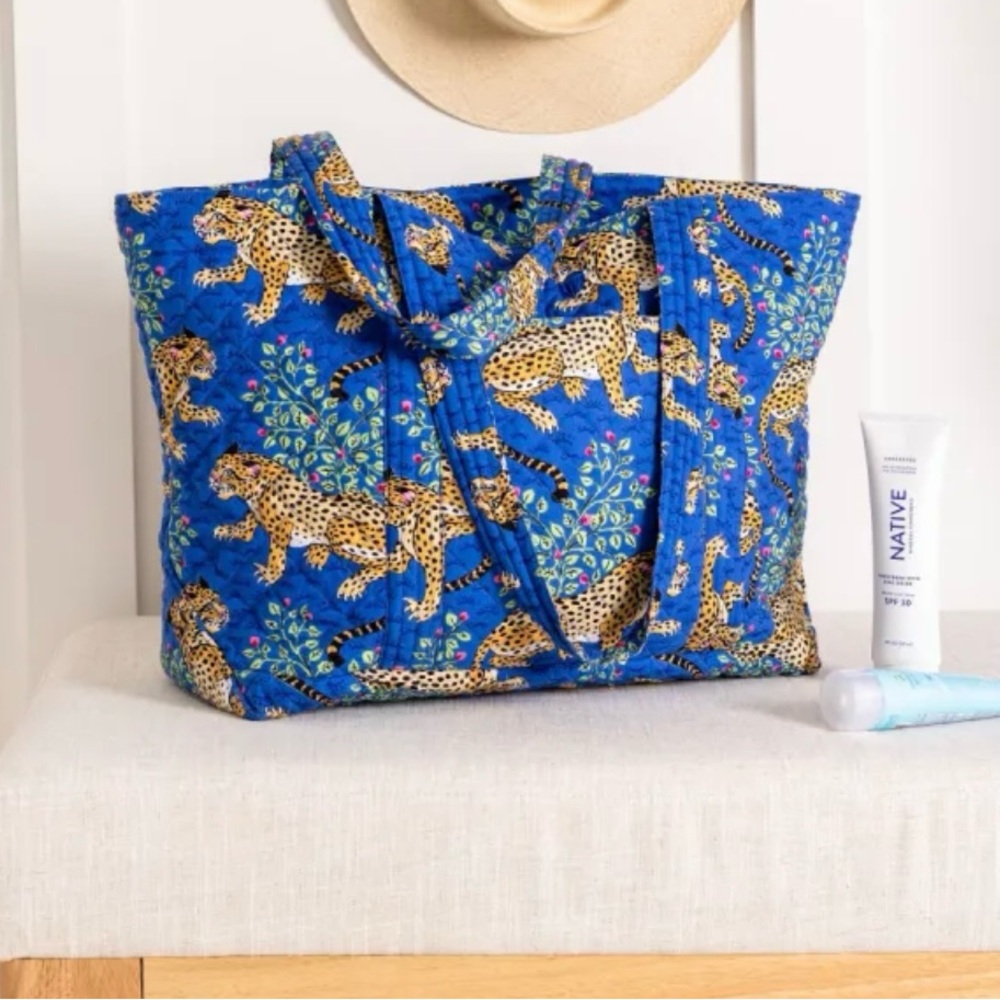 Printfresh Quilted Weekend Bag in Bagheera Sapphire